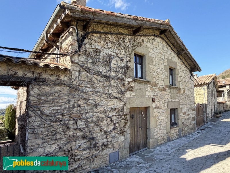 Tavertet - Carrer del Mig. Can Lluci