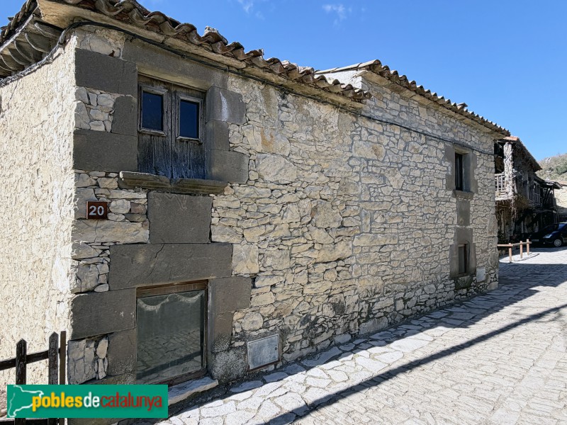 Tavertet - Carrer del Mig. Can Magre