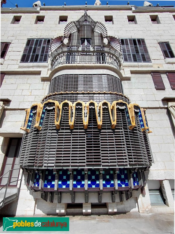 Barcelona - Palau Güell. Pati de migdia