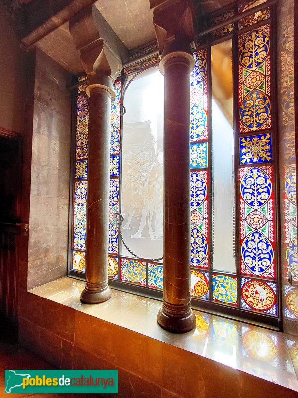 Barcelona - Palau Güell. Sala de confiança