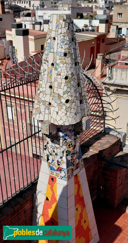 Barcelona - Palau Güell. Xemeneia