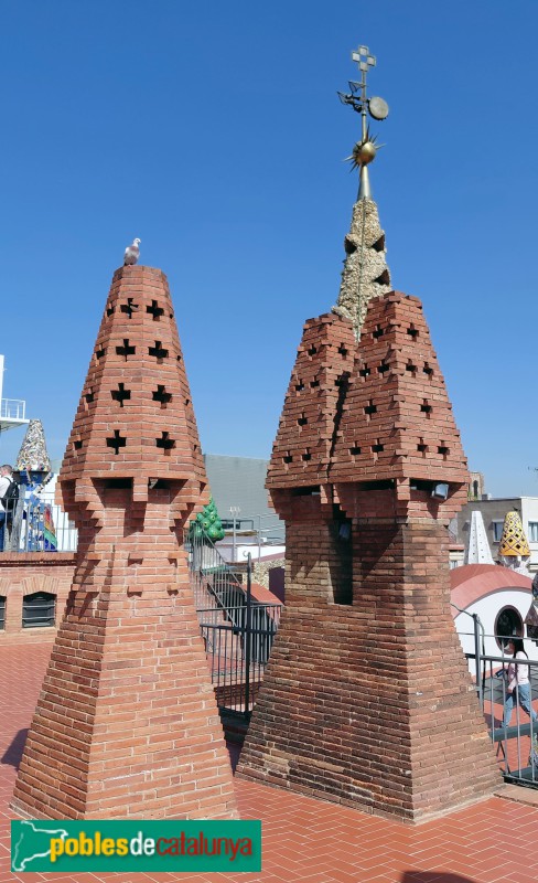 Barcelona - Palau Güell. Xemeneies