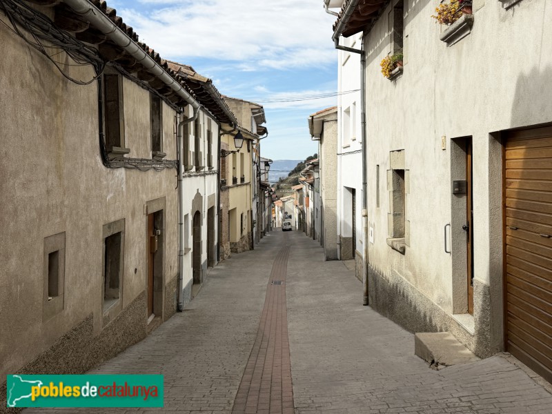 L'Esquirol - Carrer Nou (Foto: Albert Esteves, 2026) L'Esquirol - Carrer Nou