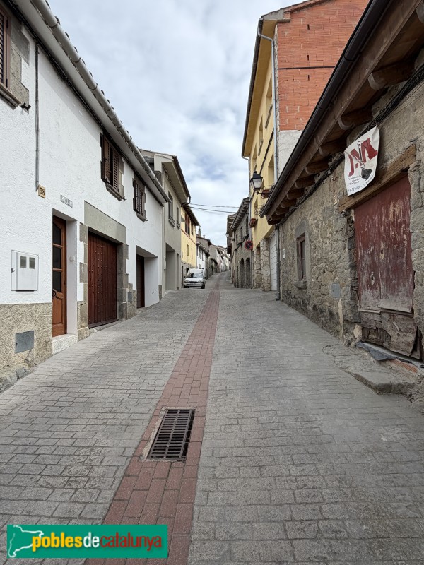 L'Esquirol - Carrer Nou (Foto: Albert Esteves, 2026) L'Esquirol - Carrer Nou