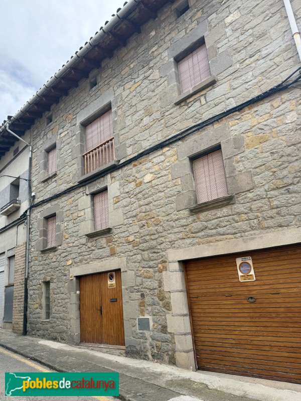 L'Esquirol - Carrer Major (Foto: Albert Esteves, 2026) L'Esquirol - Carrer Major