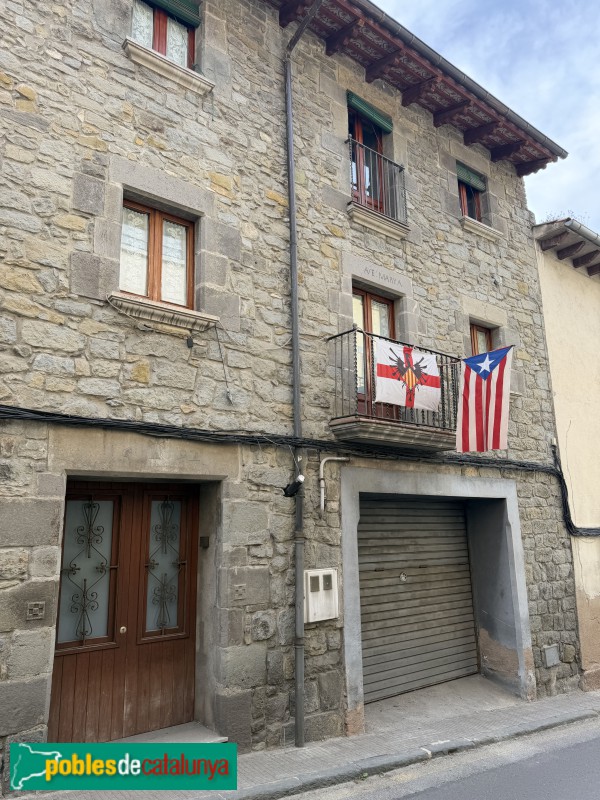 L'Esquirol - Carrer Major (Foto: Albert Esteves, 2026) L'Esquirol - Carrer Major