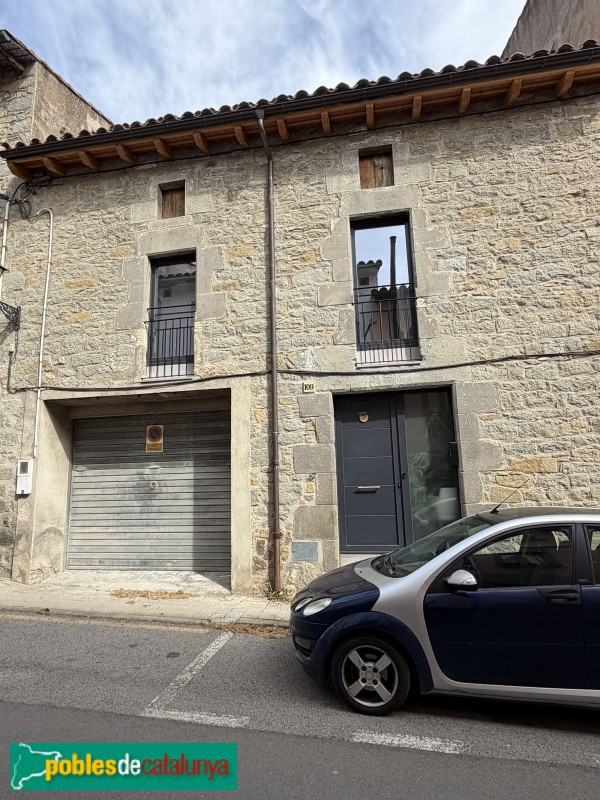 L'Esquirol - Carrer Major, 109 (Foto: Albert Esteves, 2026) L'Esquirol - Carrer Major, 109
