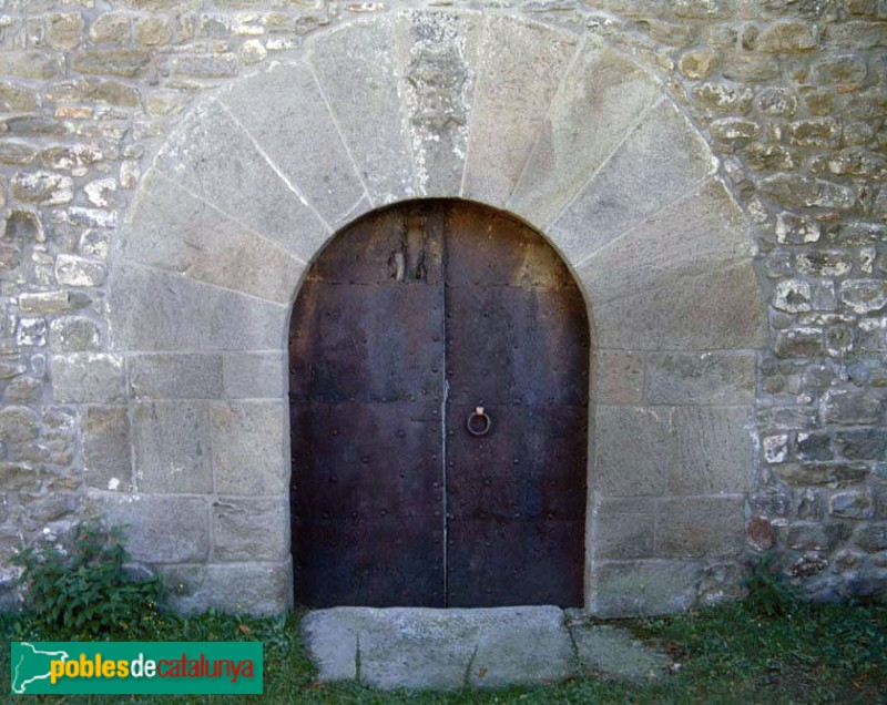 L'Esquirol - Santuari de la M.D. de Cabrera (Foto: <i>Camil José Guiu -Arxiu Fotogràfic Centre Excursionista de Catalunya-</i>, 1971) L'Esquirol - Santuari de la M.D. de Cabrera