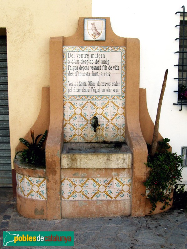 Santa Oliva - Les fonts (Foto: Albert Esteves, 2006) Santa Oliva - Les fonts