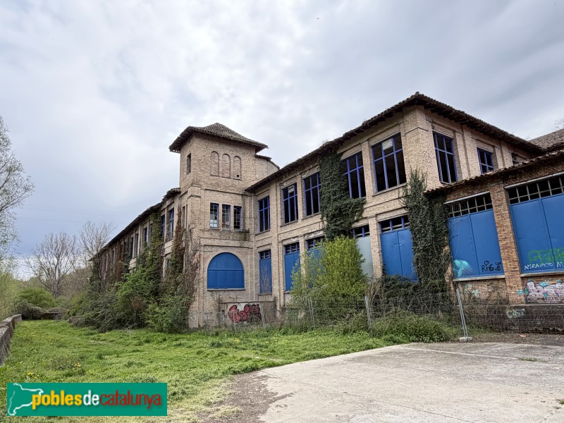 Roda de Ter - Fàbrica <i>la Blava</i> (Foto: Albert Esteves, 2026) Roda de Ter - Fàbrica <i>la Blava</i>