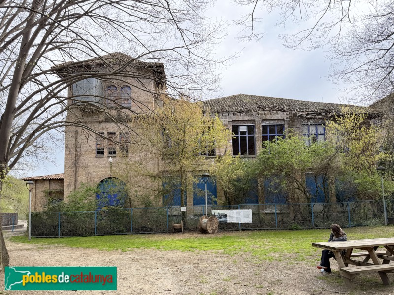 Roda de Ter - Fàbrica <i>la Blava</i> (Foto: Albert Esteves, 2026) Roda de Ter - Fàbrica <i>la Blava</i>