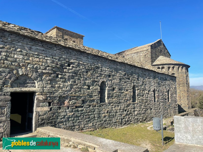 Les Masies de Roda - Monestir de Sant Pere de Casserres (Foto: <i>Àngel Burniol</i>, 2022) Les Masies de Roda - Monestir de Sant Pere de Casserres