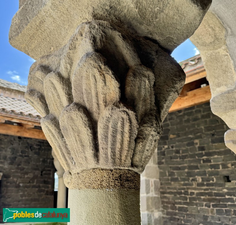 Les Masies de Roda - Monestir de Sant Pere de Casserres. Capitell (Foto: Albert Esteves, 2026) Les Masies de Roda - Monestir de Sant Pere de Casserres. Capitell