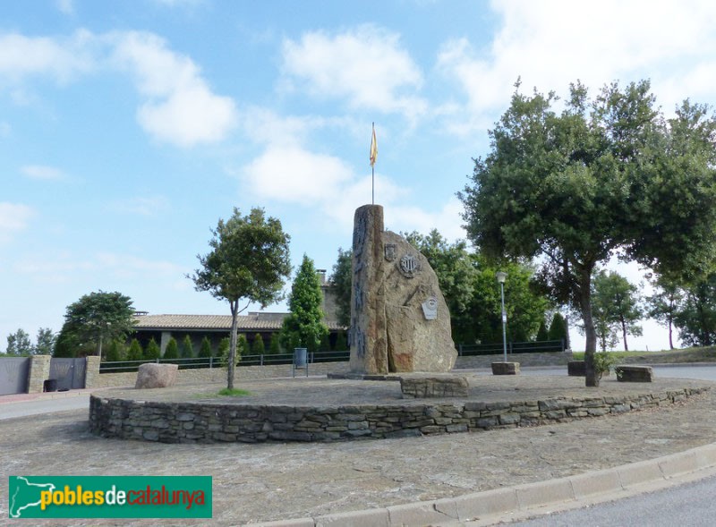 Taradell - Monument al gos caçador. Gossos (Foto: Graciel·la Vidal, 2017) Taradell - Monument al gos caçador. Gossos