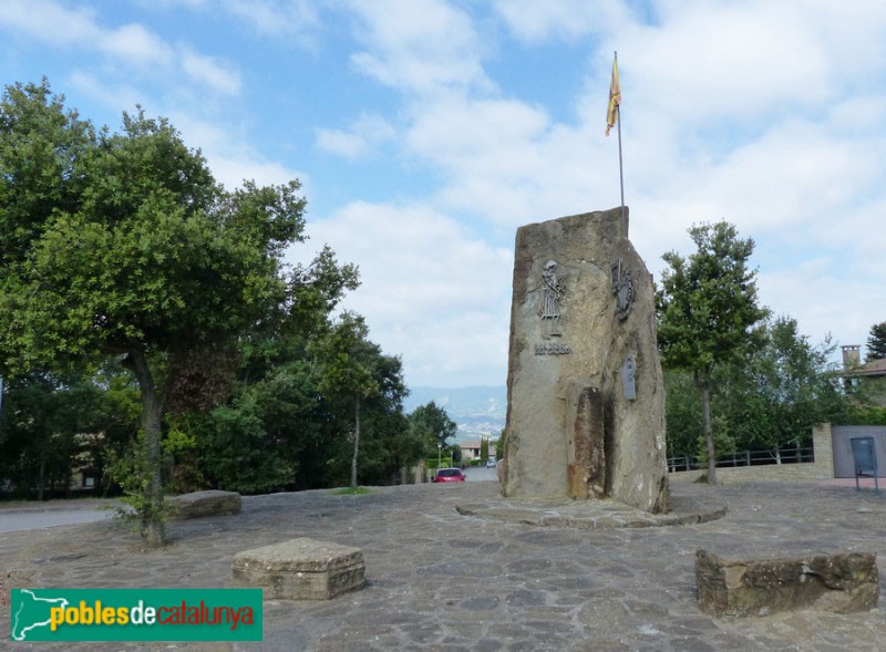 Taradell - Monument al gos caçador. Gossos (Foto: Graciel·la Vidal, 2017) Taradell - Monument al gos caçador. Gossos