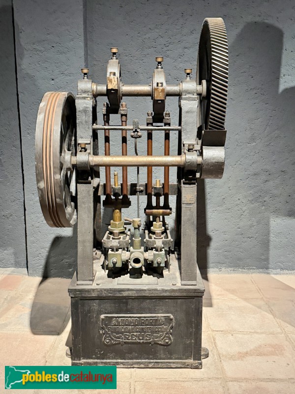 Reus - Museu d'Art i Història de Reus. Bomba de vi