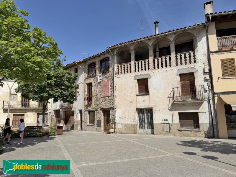 Taradell - La Plaça (Foto: Albert Esteves, 2026) Taradell - La Plaça