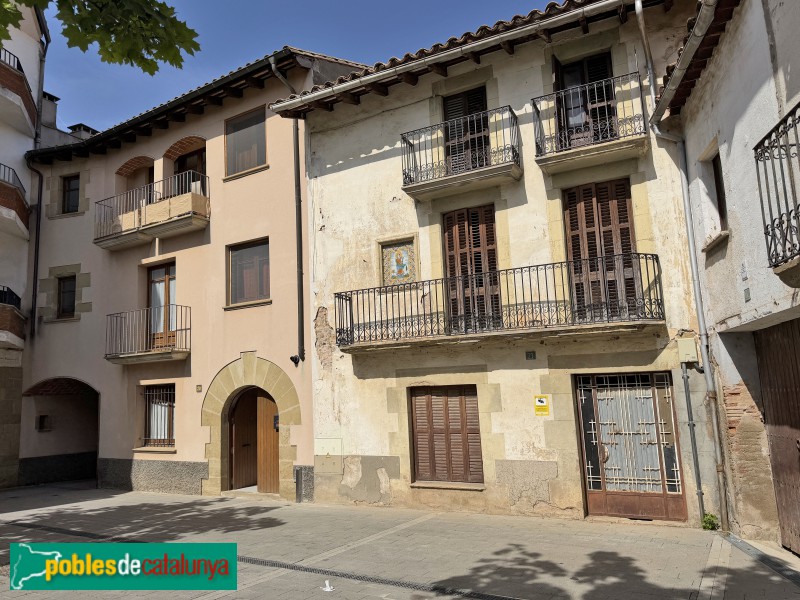 Taradell - La Plaça (Foto: Albert Esteves, 2026) Taradell - La Plaça