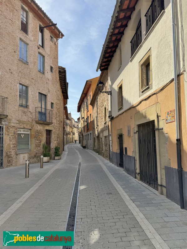 Taradell - Carrer de la Vila (Foto: Albert Esteves, 2026) Taradell - Carrer de la Vila