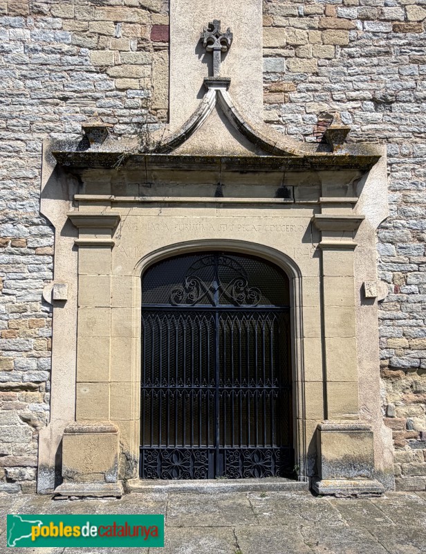 Sant Julià de Vilatorta - Església de Santa Maria de Vilalleons. Portada de 1849 (Foto: Albert Esteves, 2026) Sant Julià de Vilatorta - Església de Santa Maria de Vilalleons. Portada de 1849