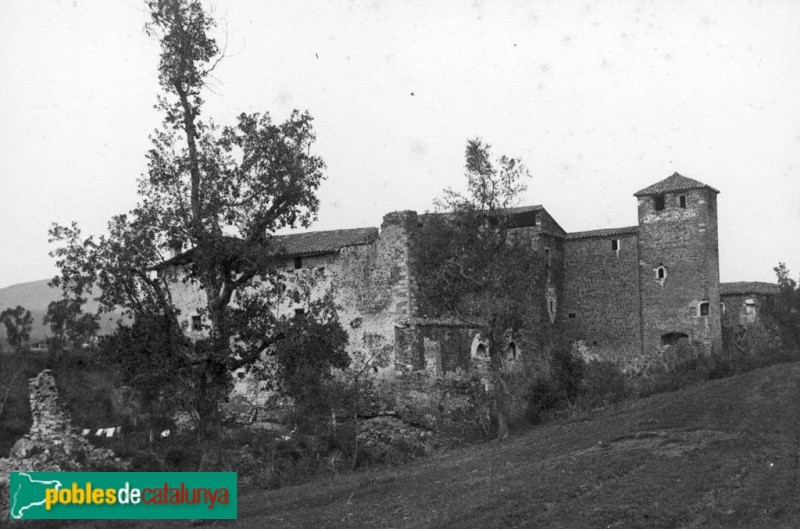 Sant Gregori - Castell de Cartellà (Foto: <i>Juli Vintró -Arxiu Fotogràfic Centre Excursionista de Catalunya-</i>, 1890-1911) Sant Gregori - Castell de Cartellà