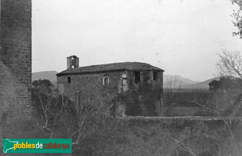 Sant Gregori - Castell de Cartellà. Capella de l'Esperança (Foto: <i>Juli Vintró -Arxiu Fotogràfic Centre Excursionista de Catalunya-</i>, 1890-1911) Sant Gregori - Castell de Cartellà. Capella de l'Esperança