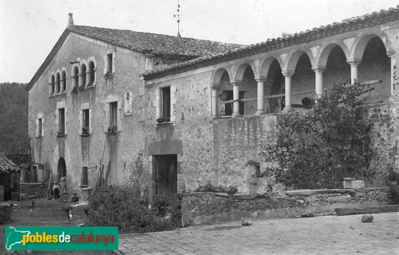 Sant Gregori - Mas Gironès Vell (Foto: Anònima -Arxiu Fotogràfic Centre Excursionista de Catalunya, 1890-1936) Sant Gregori - Mas Gironès Vell