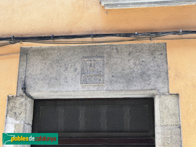 Manlleu - Carrer del Comte, 19 (Foto: Albert Esteves, 2026) Manlleu - Carrer del Comte, 19