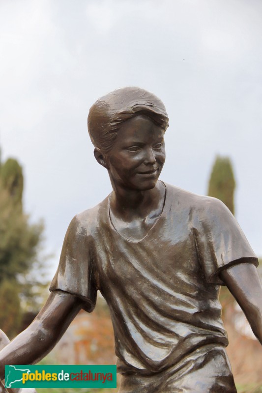 Manlleu - Escultura <i>La il·lustració de la llum del món</i> (Foto: Albert Esteves, 2023) Manlleu - Escultura <i>La il·lustració de la llum del món</i>