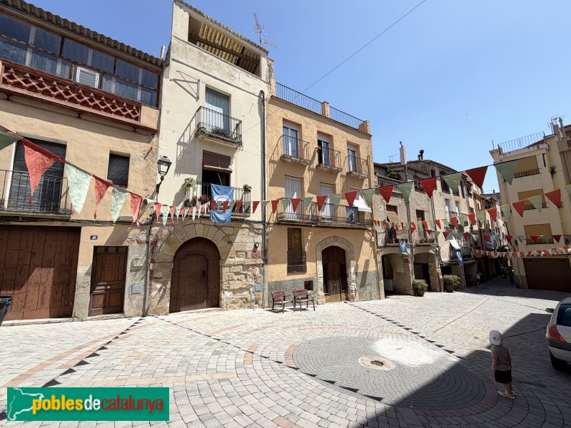 Falset - Plaça Vella (Foto: Albert Esteves, 2026) Falset - Plaça Vella
