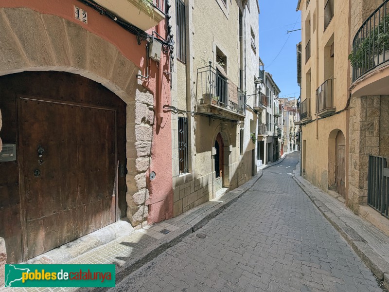 Falset - Carrer de Baix (Foto: Albert Esteves, 2026) Falset - Carrer de Baix