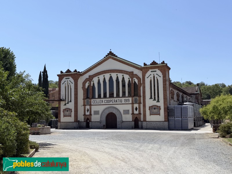 Falset - Celler cooperatiu (Foto: Albert Esteves, 2026) Falset - Celler cooperatiu