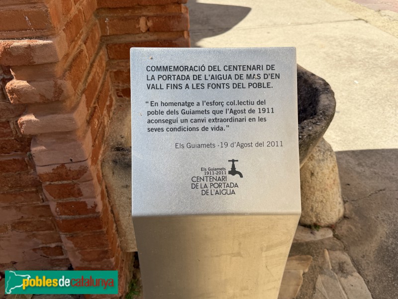 Els Guiamets - Font de la plaça de Pau Castellví