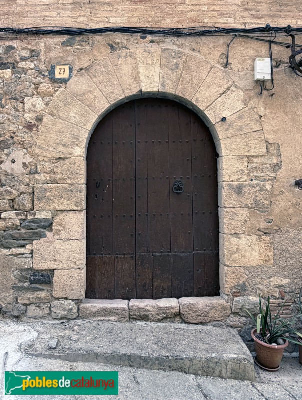 La Vilella Alta - Portal de 1676 (Foto: Albert Esteves, 2026) La Vilella Alta - Portal de 1676