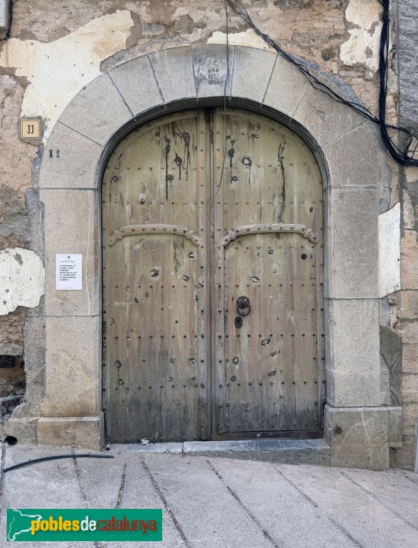 La Vilella Alta - Portal de 1864 (Foto: Albert Esteves, 2026) La Vilella Alta - Portal de 1864