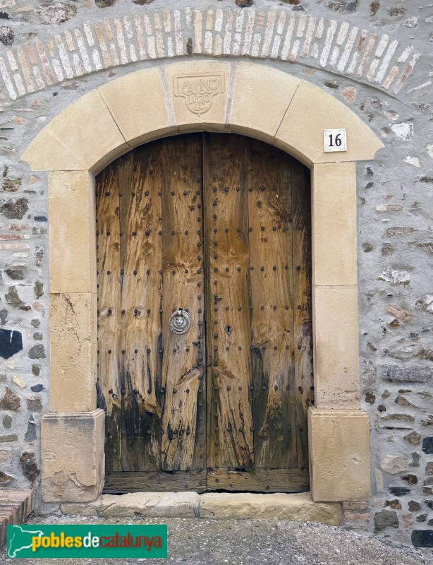 El Lloar - Cal Trucafort. Portal de 1870