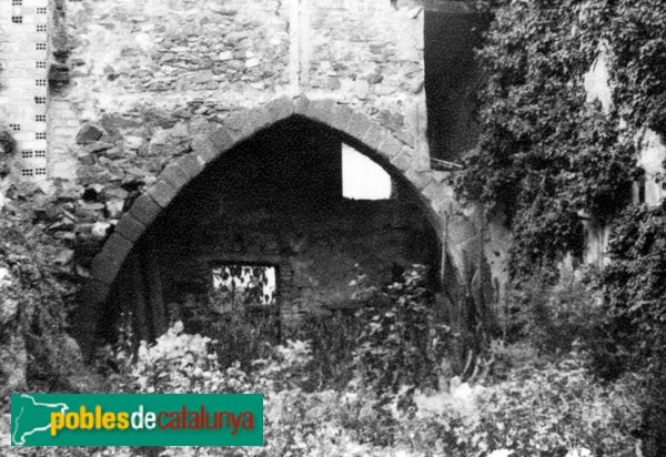 El Lloar -  Arc medieval