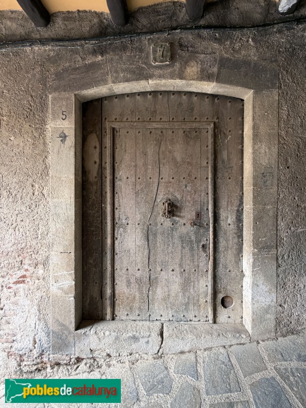 La Vilella Baixa - Carrer que no passa. Porta