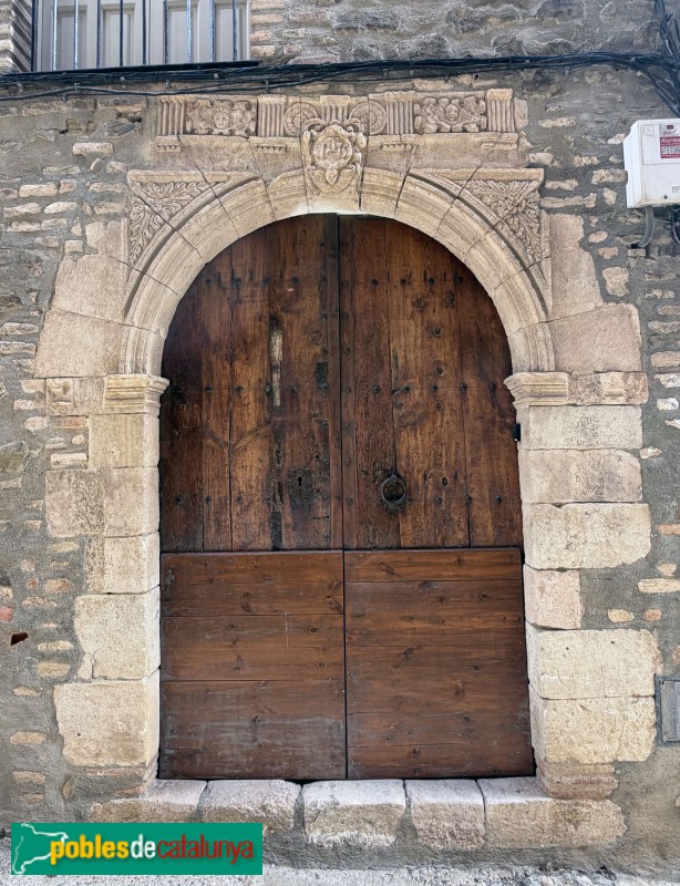 Gratallops - Portal de l'antiga casa de la Cartoixa