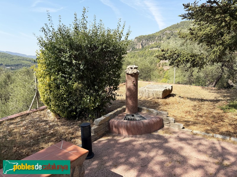 Pradell de la Teixeta - Plaça dels Vellets (Foto: Albert Esteves, 2026) Pradell de la Teixeta - Plaça dels Vellets