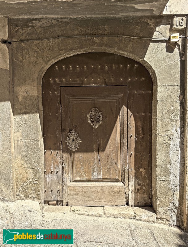 Porrera - Portal de 1770 (Foto: Albert Esteves, 2026) Porrera - Portal de 1770