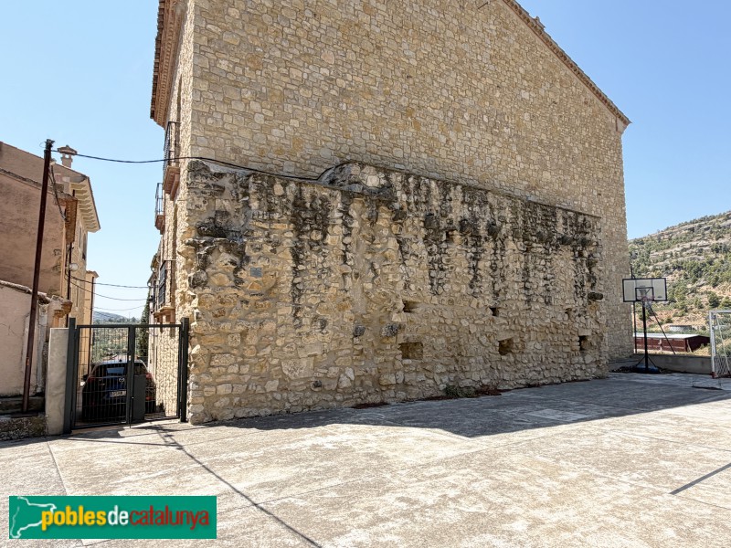 Cabacés - Restes del castell de Cabacés