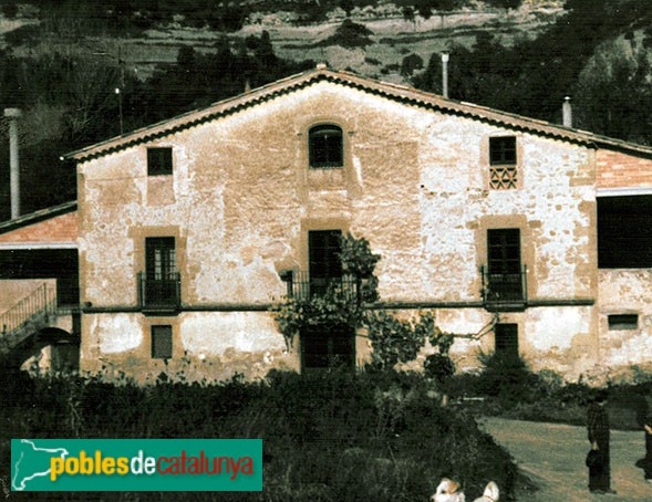 Sant Martí de Centelles - La Viladevall (Foto: <i>Carme Torrents -invarquit.cultura.gencat.cat-</i>, 1990) Sant Martí de Centelles - La Viladevall
