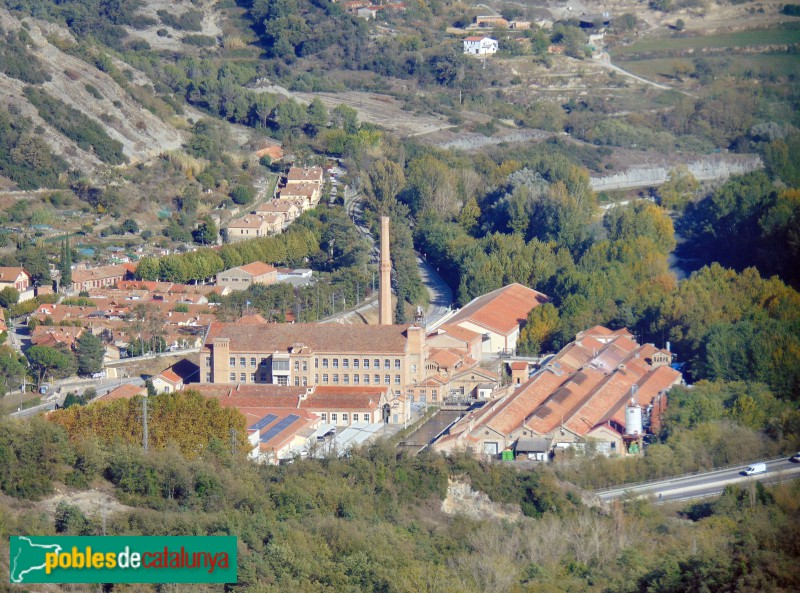 Sant Vicenç de Torelló - Colònia Borgonyà des del Castell d'Orís (Foto: <i>Josep M. Viñolas, CC BY-SA 4.0</i>, 2023) Sant Vicenç de Torelló - Colònia Borgonyà des del Castell d'Orís