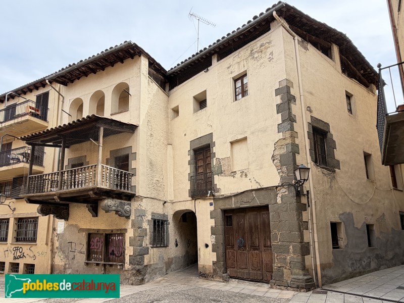 Torelló - Casa Teixidó (Foto: Albert Esteves, 2026) Torelló - Casa Teixidó