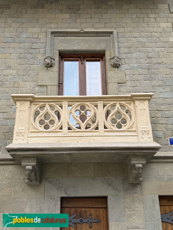 Torelló - Casa Coll (Casa de Pedra)