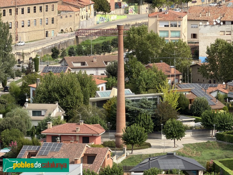 Torelló - Xemeneia de Cal Feyner