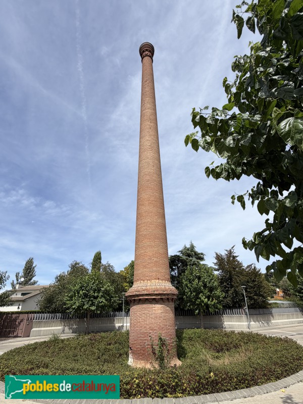 Torelló - Xemeneia de Cal Feyner