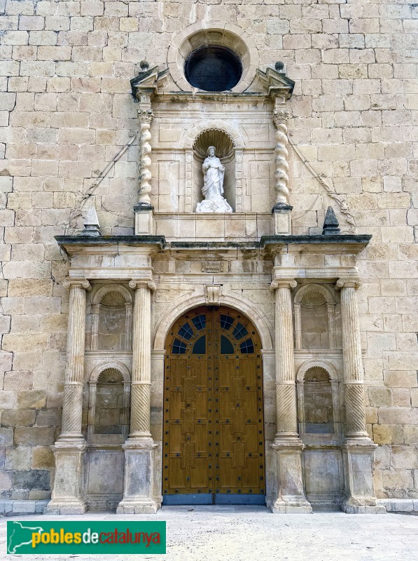 Tivissa - Església de Sant Jaume. Portada (Foto: Albert Esteves, 2026) Tivissa - Església de Sant Jaume. Portada