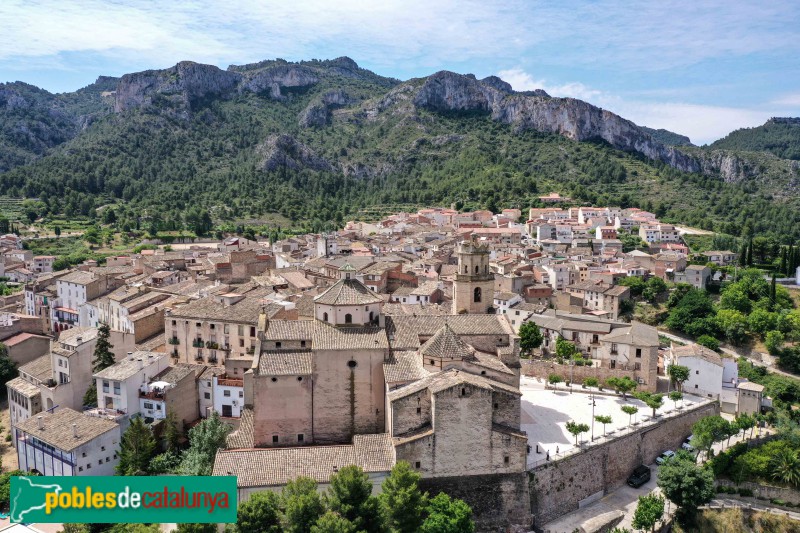 Tivissa - Església de Sant Jaume (Foto: Francesc Vidal-Barraquer, 2020) Tivissa - Església de Sant Jaume